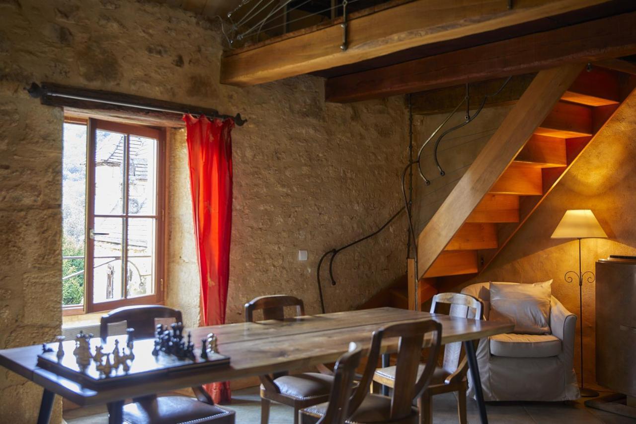 Domaine De Cantegrel - Gites De Charme Et Suite Troglodyte En Perigord Vitrac (Dordogne) Exterior foto